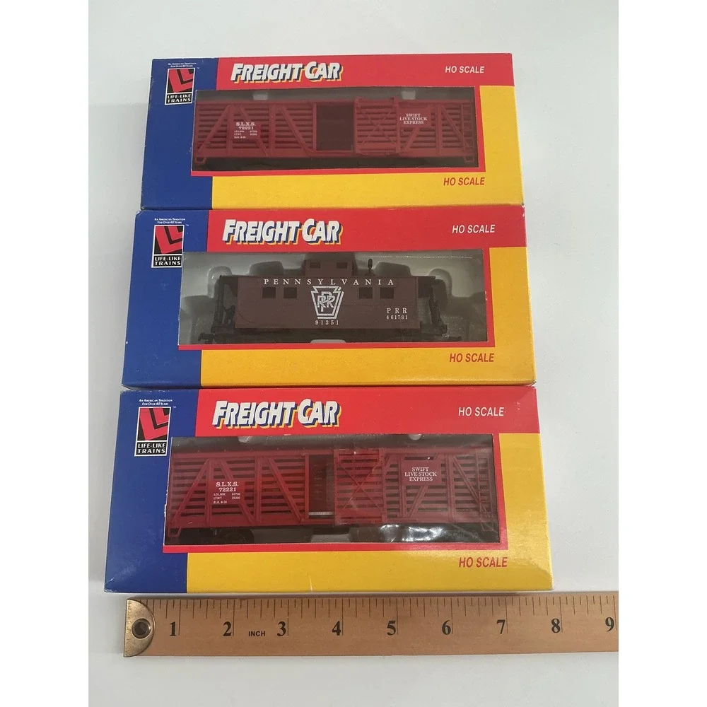 Life-Like Trains HO Scale Freight Car Lot 8582 Swift Stock Car 8538 PRR Caboose